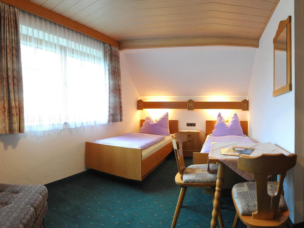 Ferienhaus Nickl Weißbriach Szoba fotó